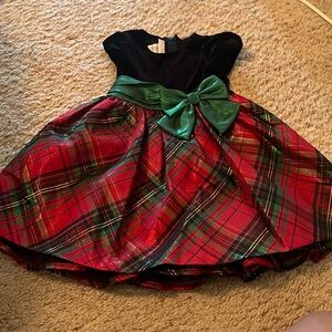Beautiful Christmas dress. Top is velvet and the bottom is taffeta.